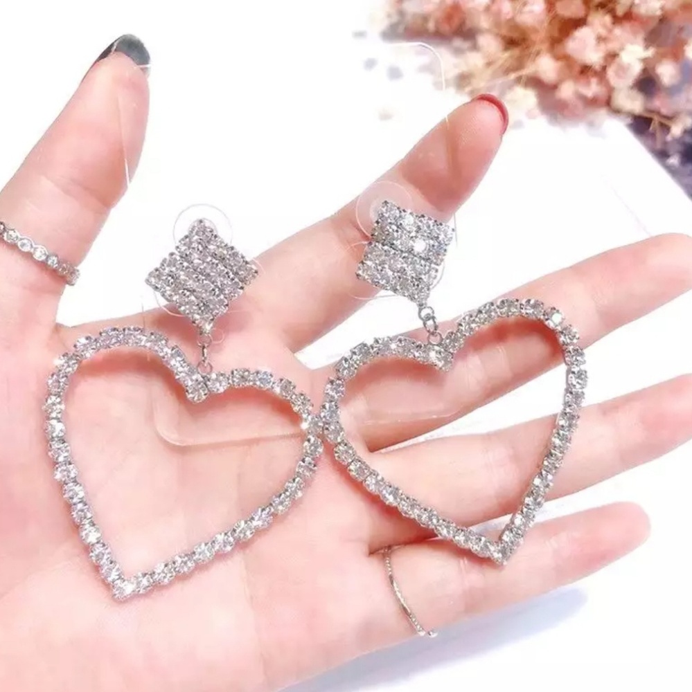 Eisa Silver Rhinestone Heart Drop Earrings Crystal Statement Dangle